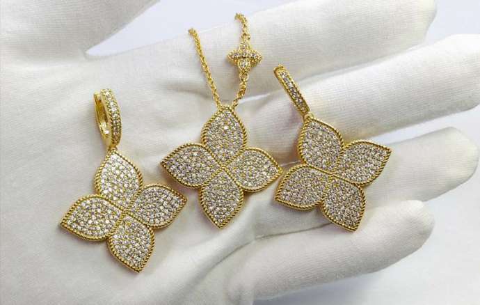 Picture of Van Cleef Arpels Sets _SKUVanCleef&Arplessuits09127416619